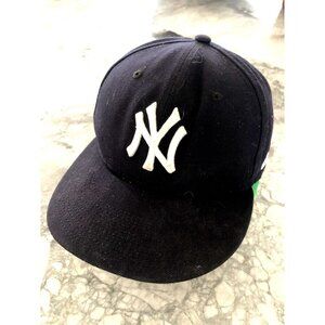 New York Yankees Baseball Cap Hat Official On Field Cap Size 7 1/8 (59Fifty)